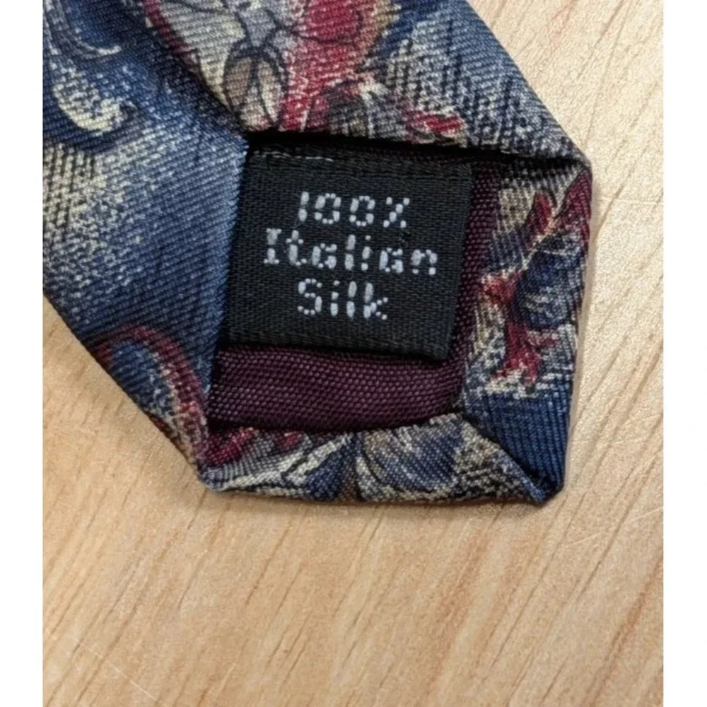 Barrington Mens Tie Blue Red Ornate Paisley 100% Italian Silk Classic Necktie